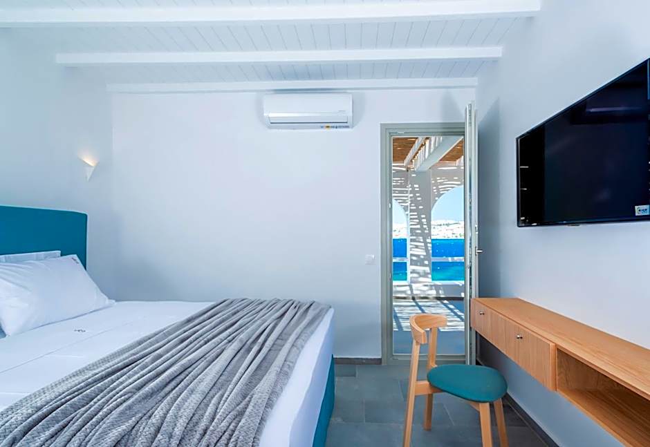 DreamBox Mykonos Suites