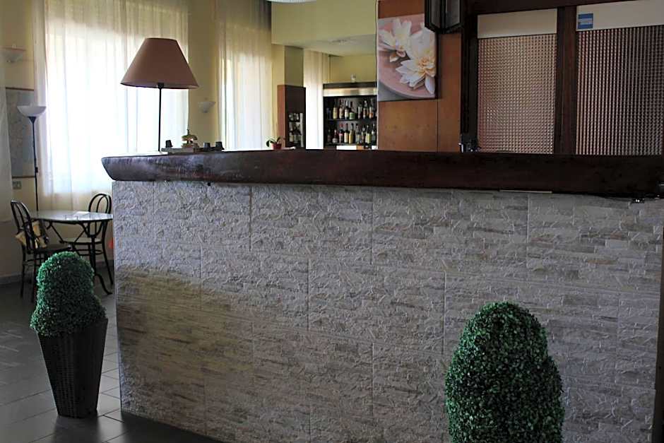 Hotel 106