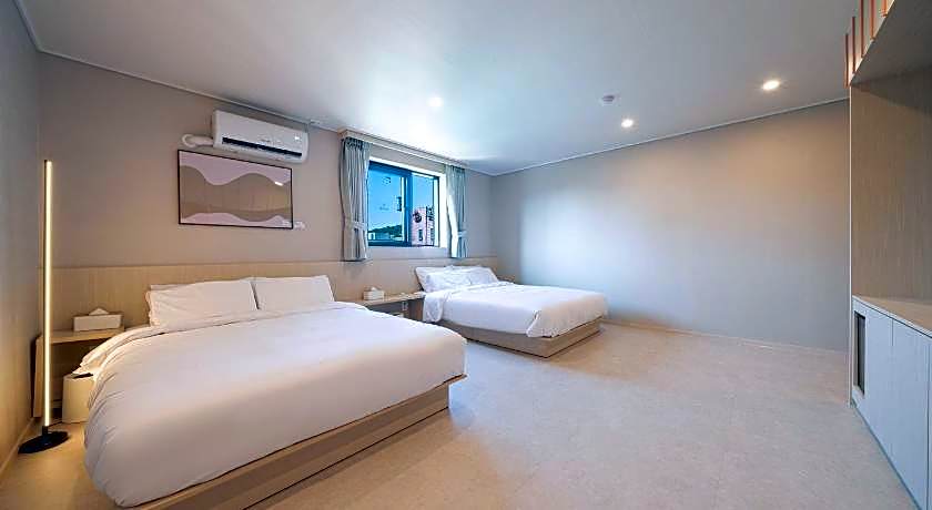 Workers Hotel Ansan by Anook