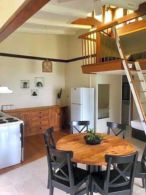 Montville Holiday Apartments