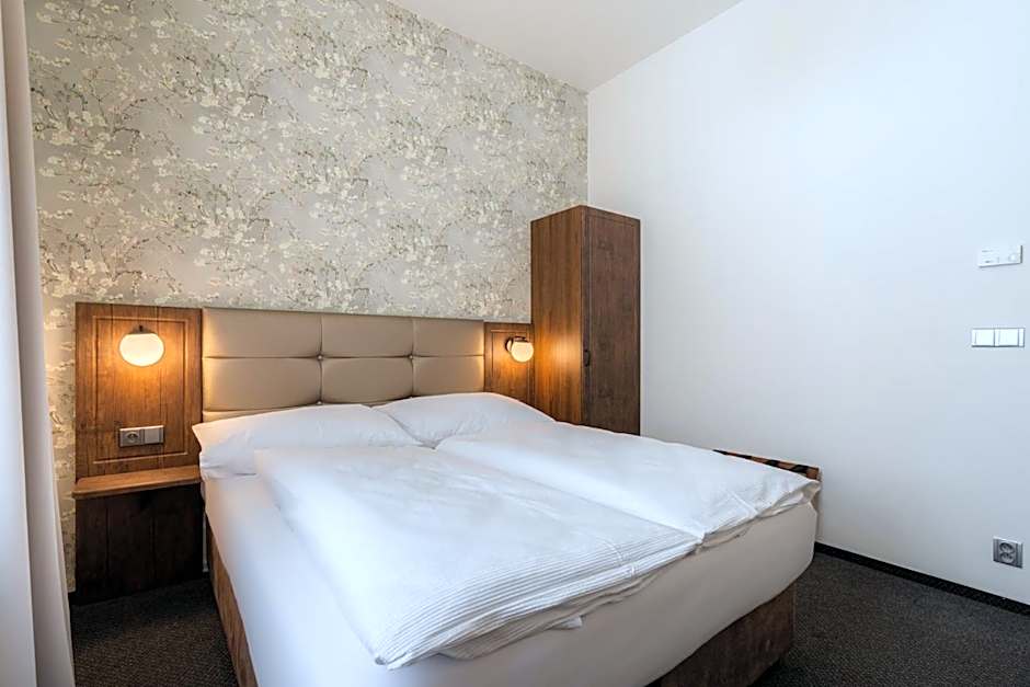 EA Hotel Victoria