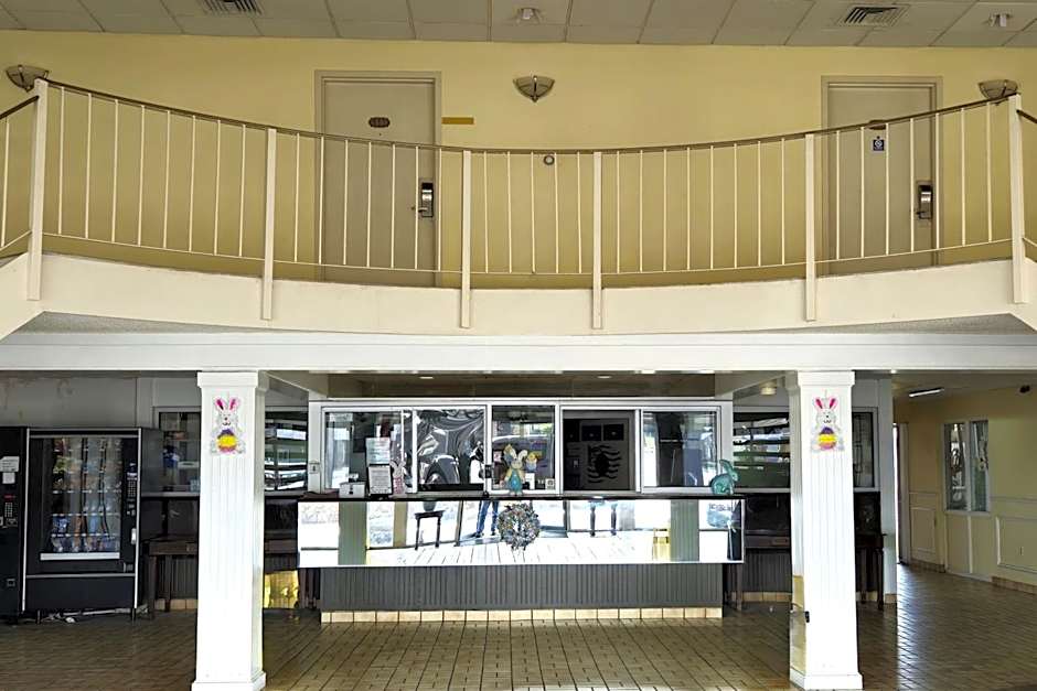 River Valley Inn and Suites