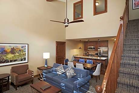 Three-Bedroom Suite with King or Queen Beds and Sofa Bed