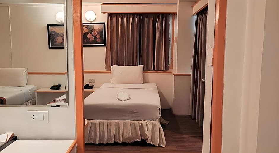 Asia Grand Hotel