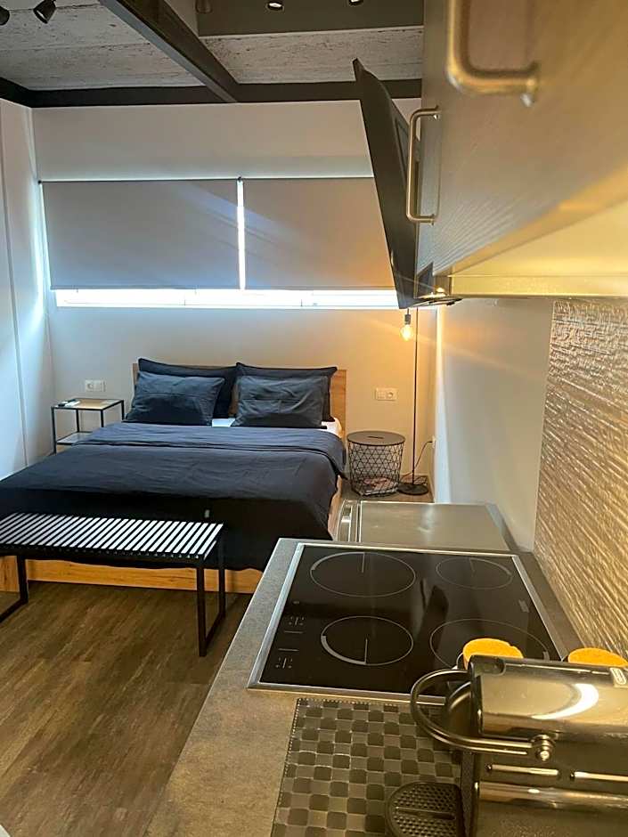 Ermoo Athens Modern Living