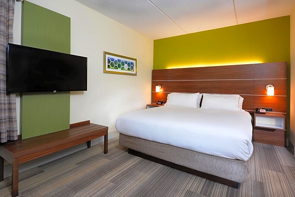 Holiday Inn Express & Suites Raleigh Durham Airport at RTP by IHG