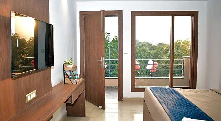 Qotel Hotel Signature BNB-Ashok Vihar