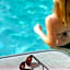 Oasis lodges