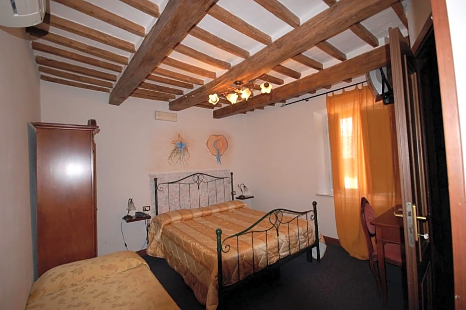 Hotel Leonardo
