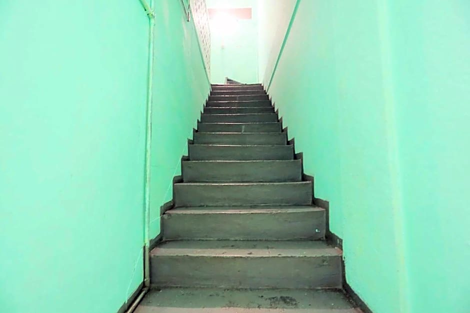 Hotel O Penginapan ReniNearMall Nagoya Hill