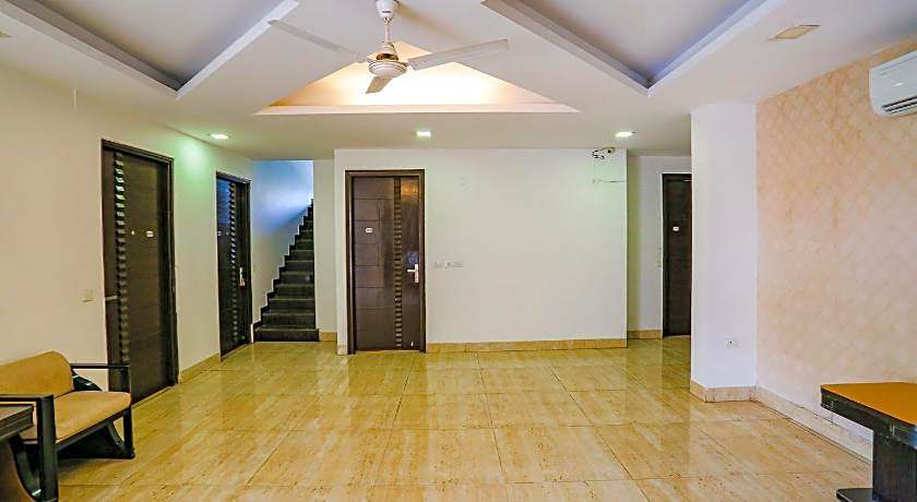 FabHotel Premium Nest