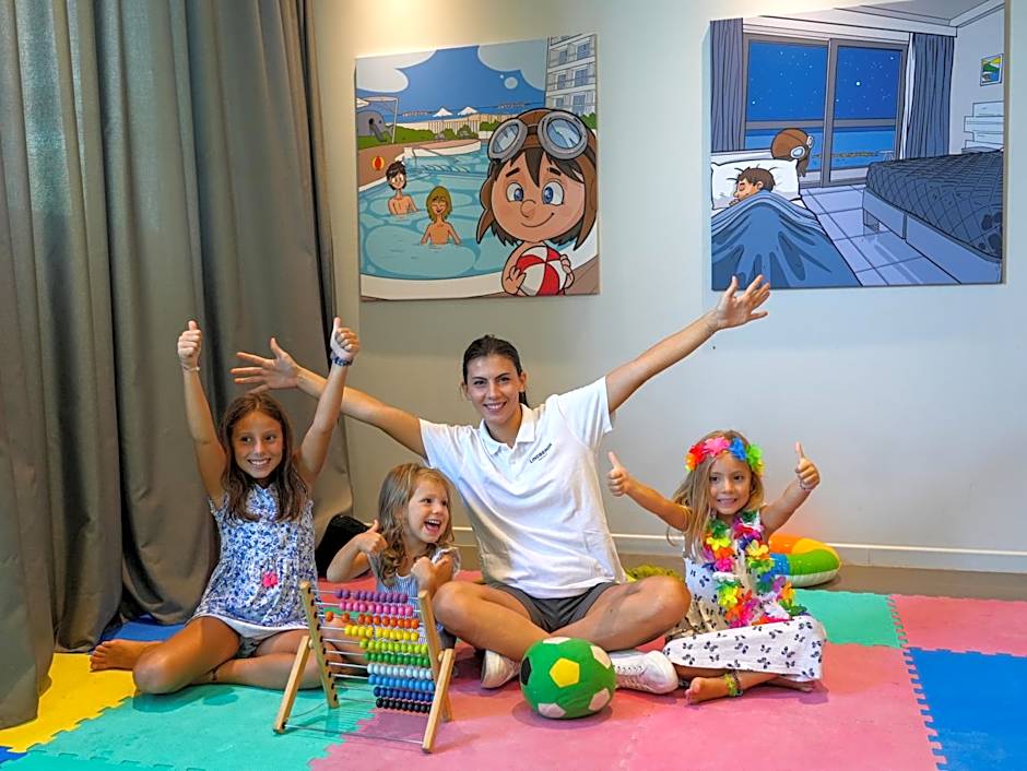 Nautilus Family Hotel