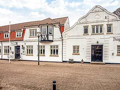 Romantic 2 person holiday home in Give