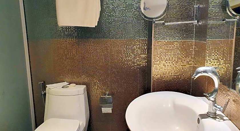 The Montana Lodge - Sathorn