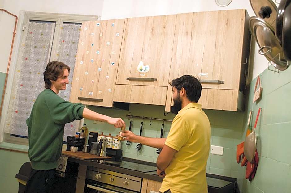 Victoria House Hostel