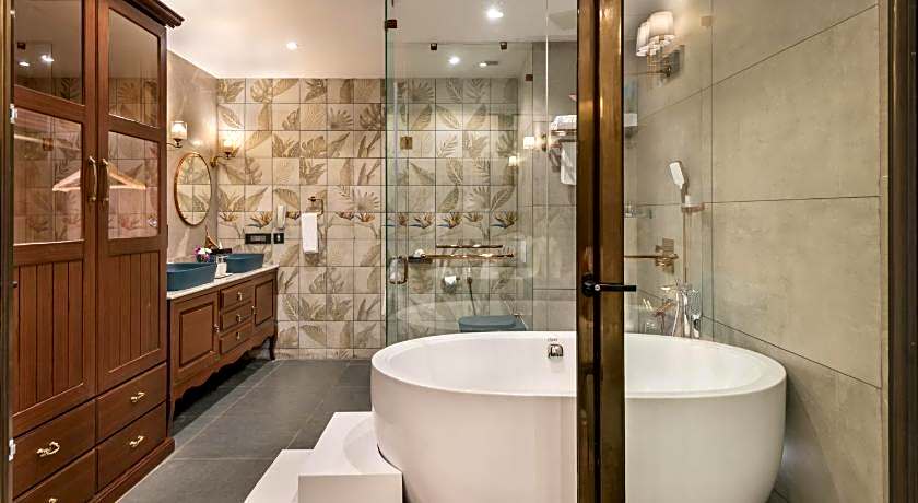 Golden Tulip Goa Candolim