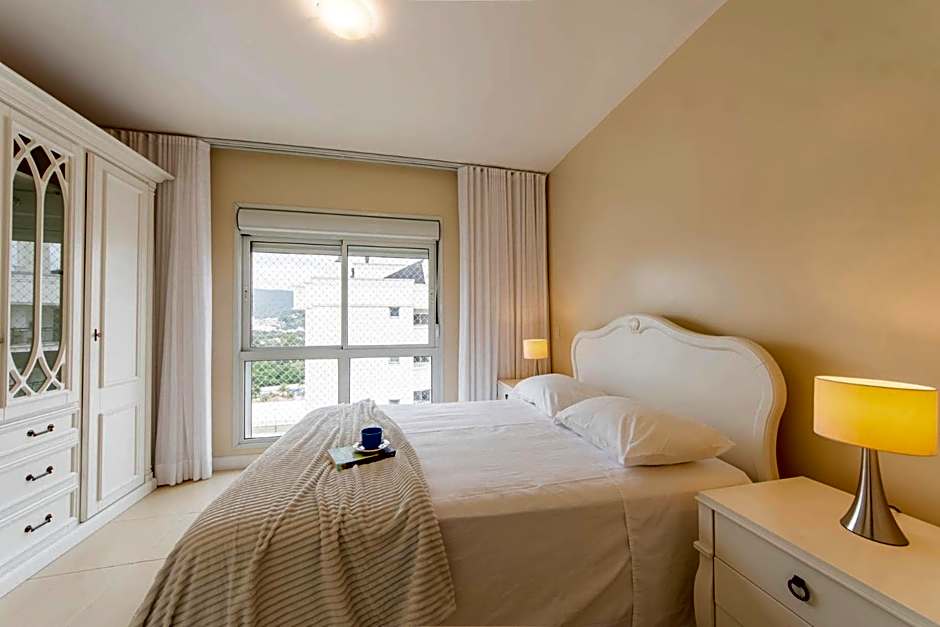 Apto moderno com piscina e academia QN1439