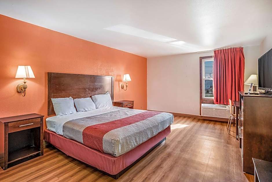 Motel 6-Levittown, PA - Bensalem