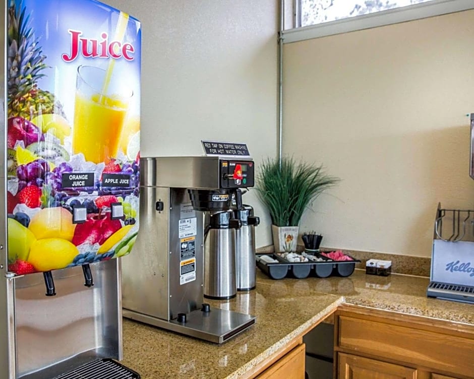 Rodeway Inn & Suites Wilmington North