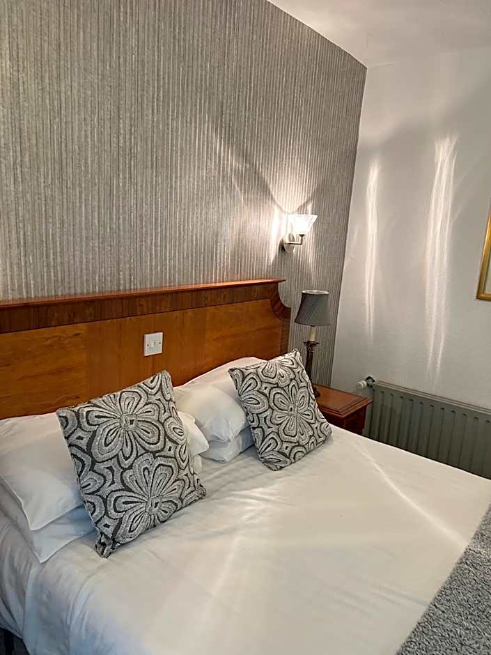 The Chainbridge Hotel