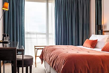 Double Room with Lateral Sea View