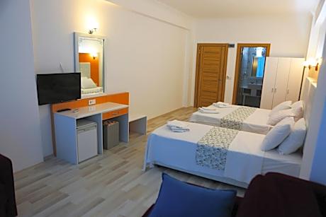 Uğur Otel