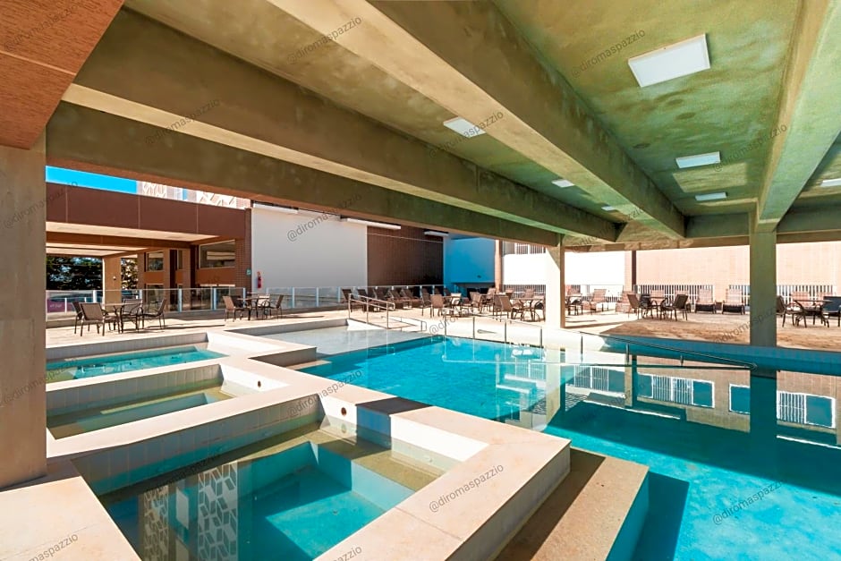 Spazzio diRoma com entrada ao Acquapark Gratuito, Apartamento 840 vista para a Piscina