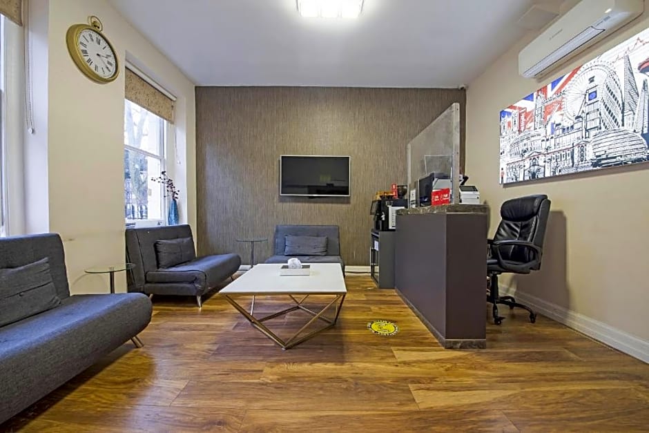 OYO Townhouse 30 Sussex Hotel