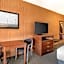 Best Western Plus Service Inn & Suites