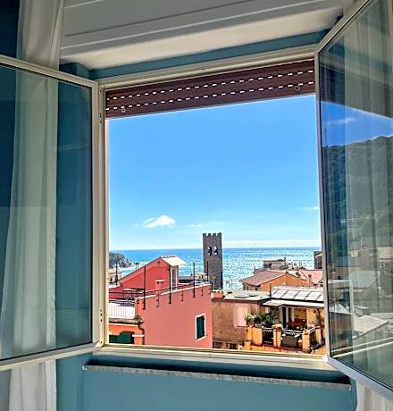 Quadruple Room with Sea View