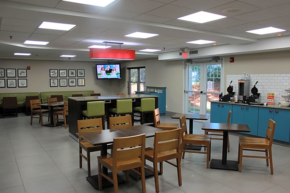 Country Inn & Suites by Radisson, Roanoke, VA