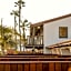 El Caminante Bar & Bungalows