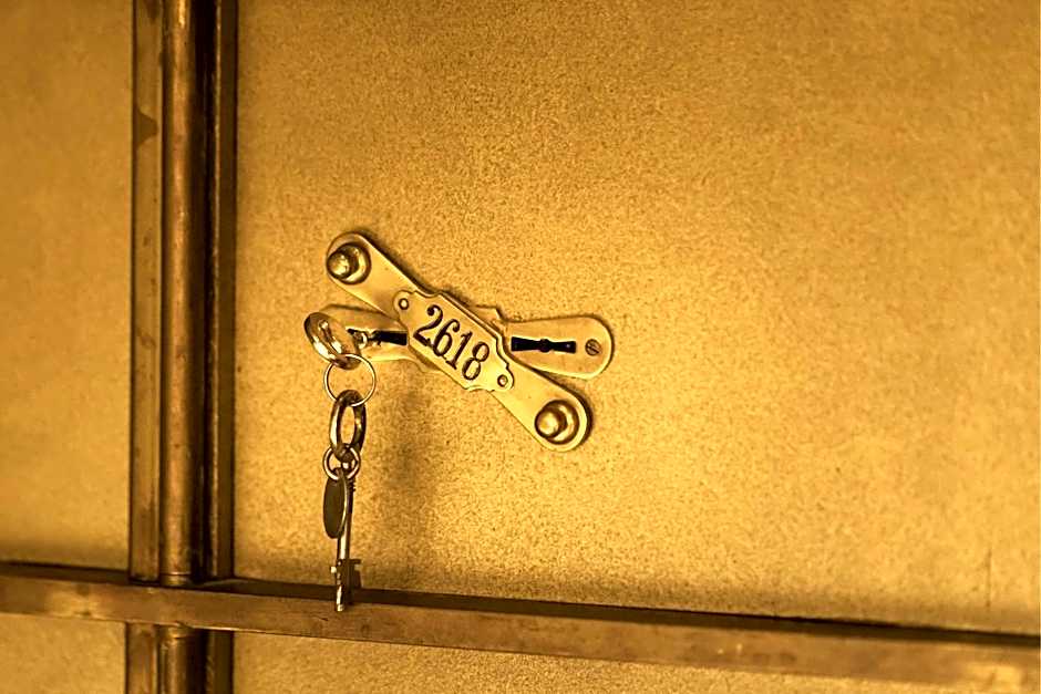 The Marmorosch Bucharest, Autograph Collection