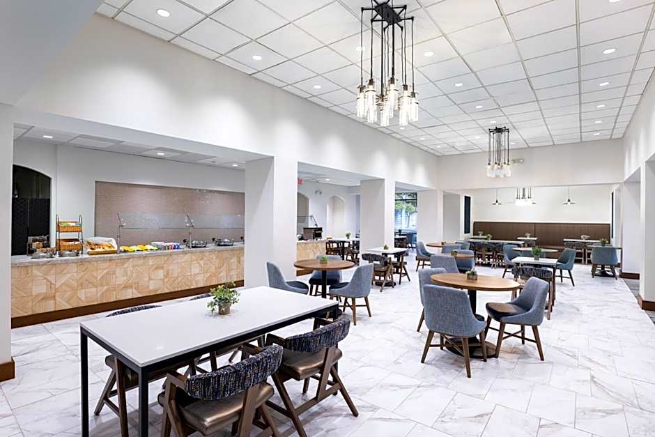 DoubleTree by Hilton Houston Medical Center Hotel & Suites