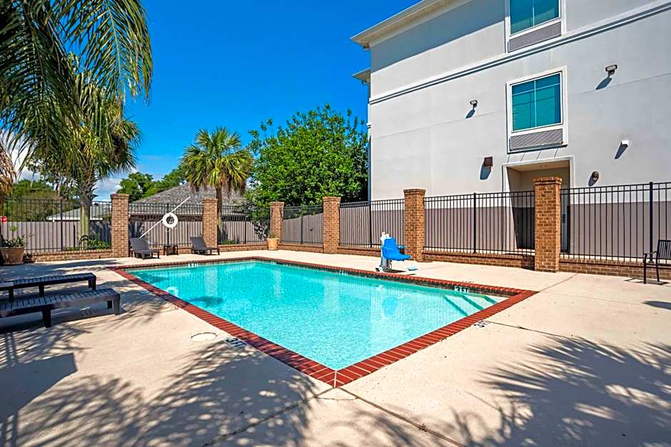 Best Western Plus Chalmette Hotel