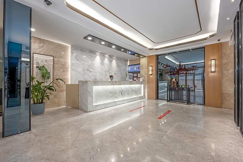 WenXing Hotel Gangding subway station store
