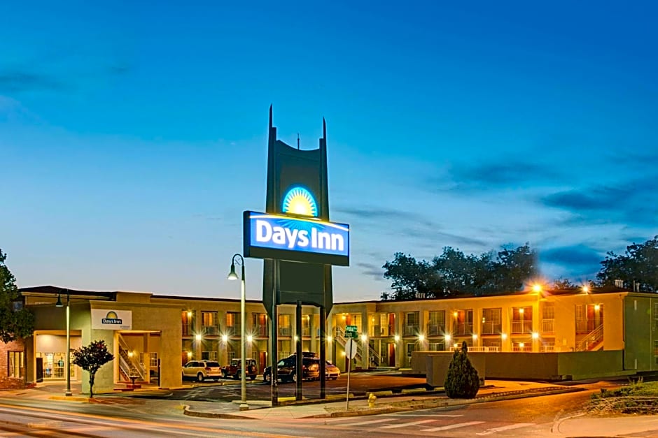 Days Inn by Wyndham Albuquerque Downtown