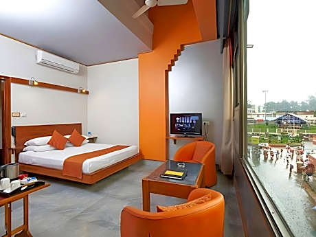 Club Deluxe Room