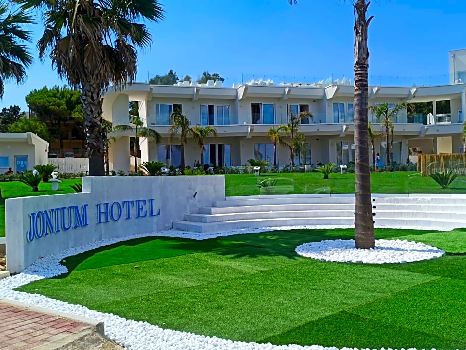 Jonium Hotel