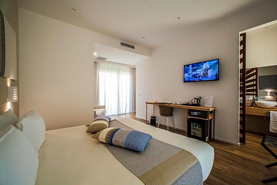 NOHA Lifestyle Hotel - Adults Only