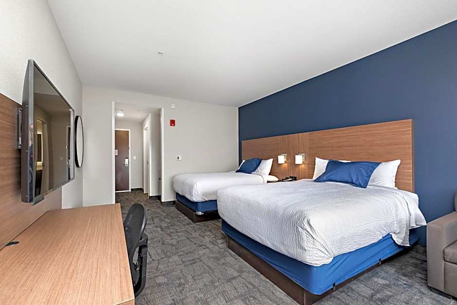 Holiday Inn Express Kansas City North Parkville By IHG