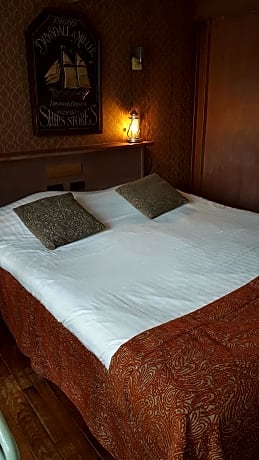 Double Room with Shower
