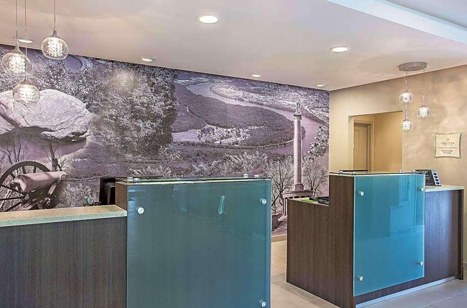 La Quinta Inn & Suites by Wyndham Chattanooga - Lookout Mtn