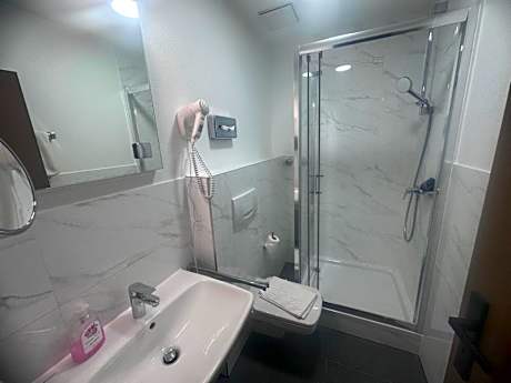 Premium Single Room