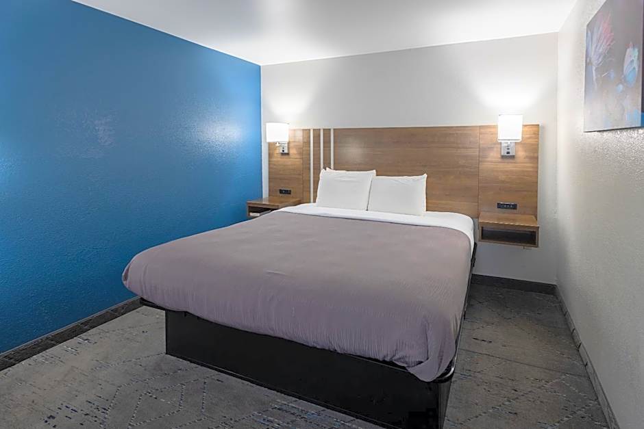 Countryside Inn and Suites