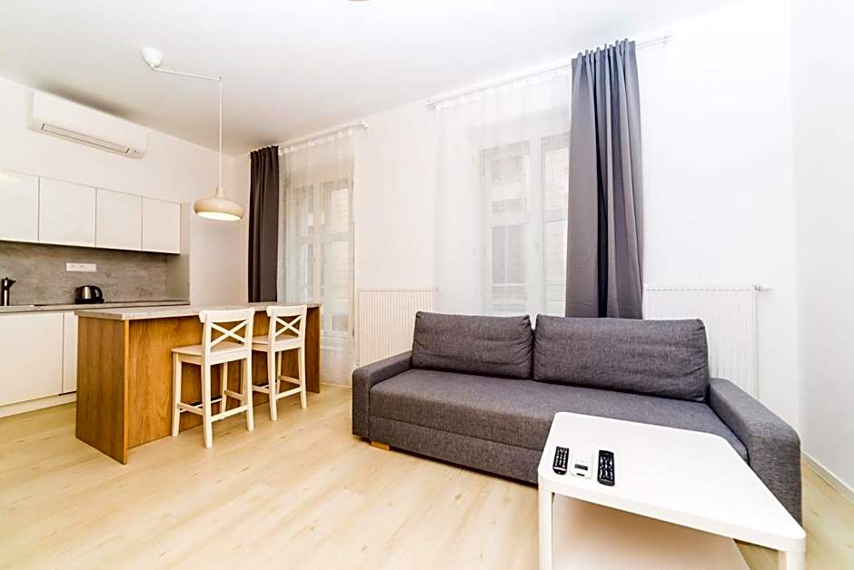 City Castle Apartments Free Parking