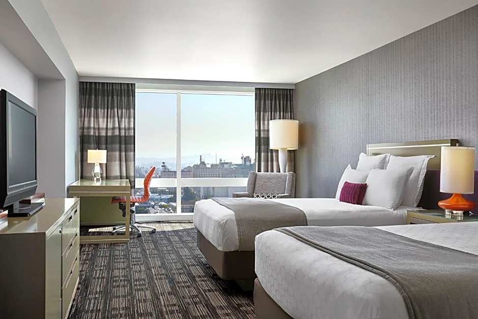 Loews Hollywood Hotel