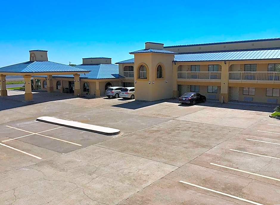 Americas Best Value Inn - Bishop / Kingsville