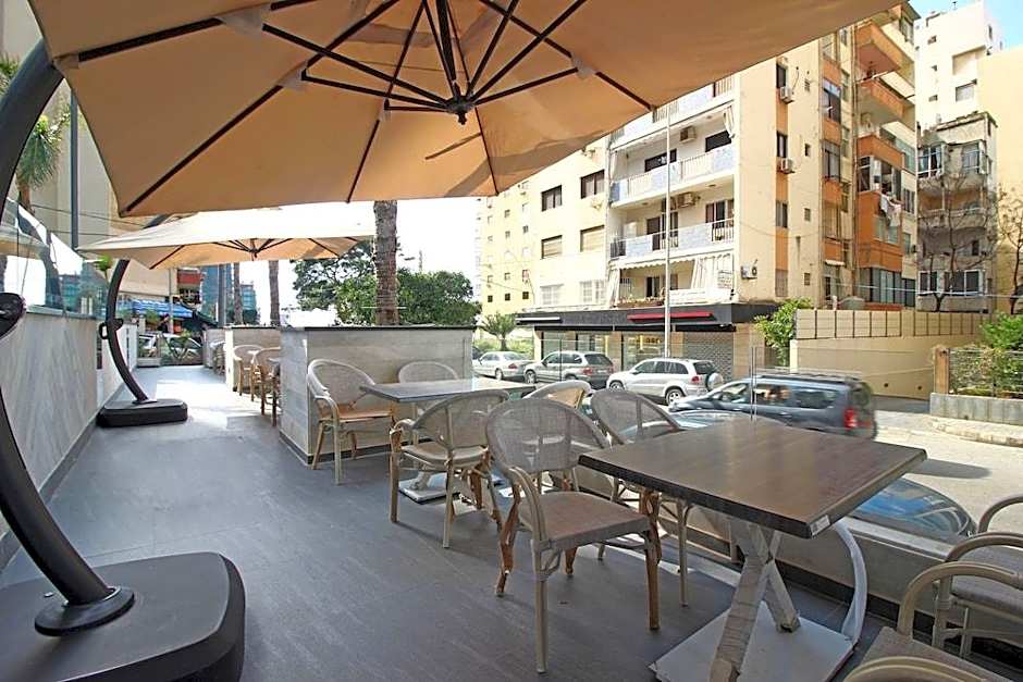 Palm Ville Suites