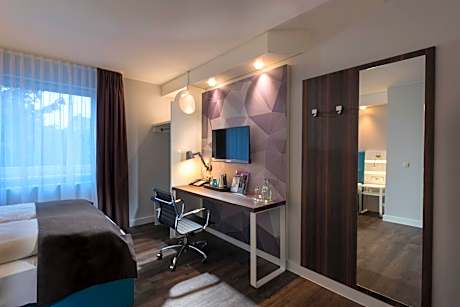ibis Styles Cologne Airport
